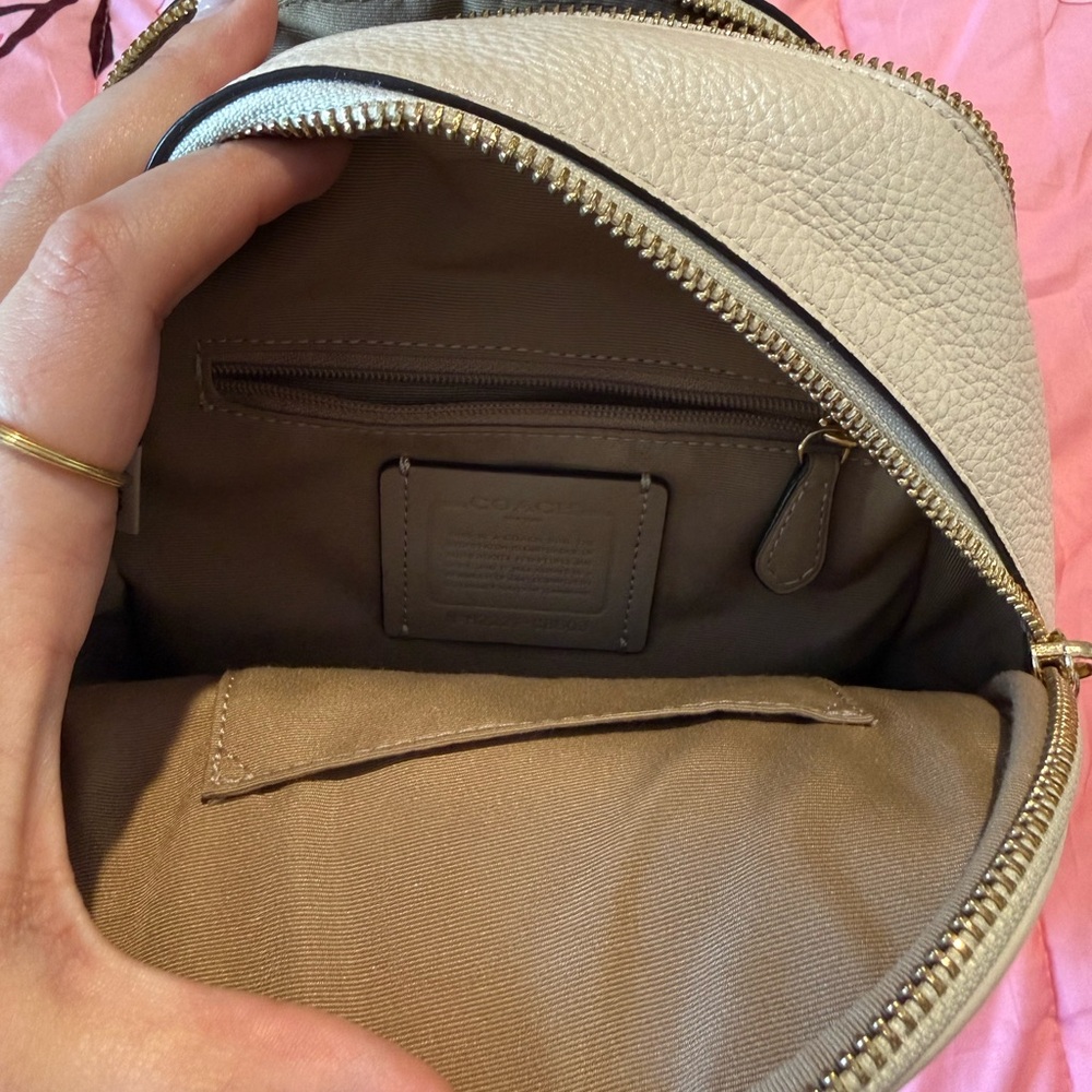 Coach Off-White Leather mini Backpack - Picture 3 of 4